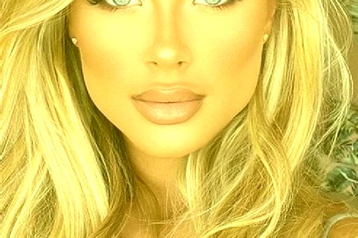 Scarlett, 33, a blonde blue-eyed latina companion based in Bono. Offering Dinner Date, Roleplay, Striptease, OWO, Fetish. Available for incall and outcall, o...