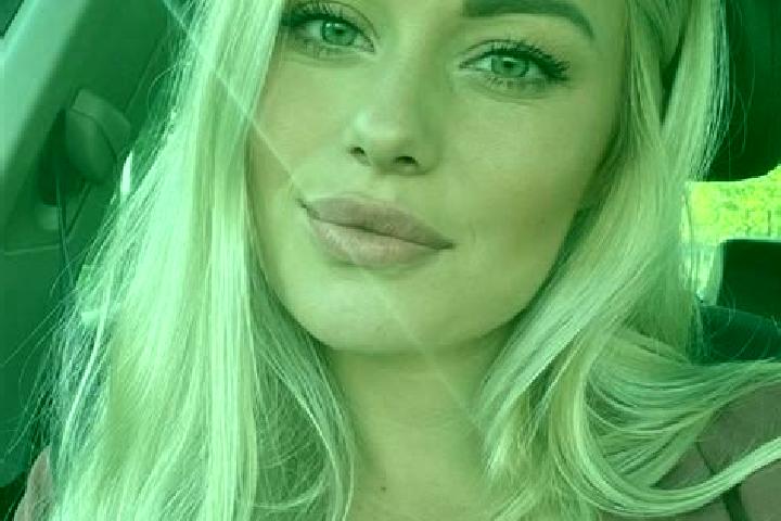 Scarlett, 33, a blonde hazel-eyed asian companion based in Banteay Meas. Offering GFE, Massage, Girlfriend Experience. Available for incall and outcall, over...