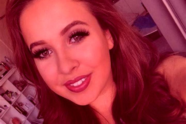 Scarlett, 33, a brunette grey-eyed mediterranean companion based in Pul-e Sangi. Offering GFE, Dinner Date, Prostate Massage. Available for incall and outcal...