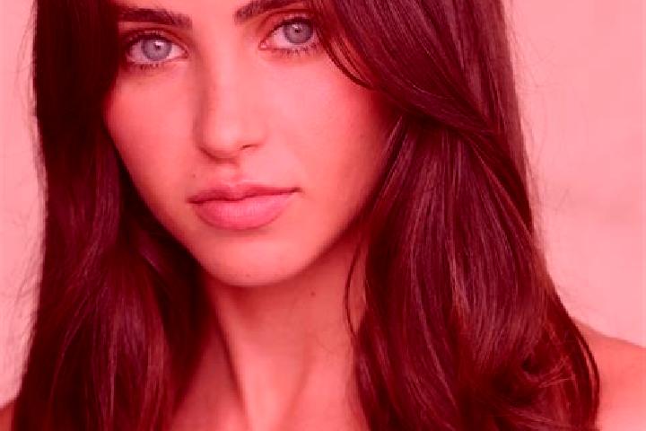 Scarlett, 33, a chestnut brown-eyed european companion based in Saratoga. Offering Massage, Tantra, 69. Available for incall and outcall, day and evening dates.