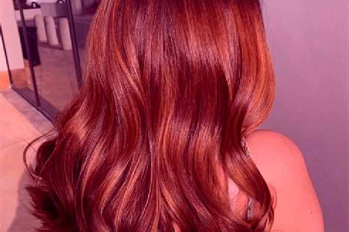 Scarlett, 33, a chestnut brown-eyed slavic companion based in Kalos Agros. Offering Dinner Date, A-Level. Available for incall and outcall, overnight booking...