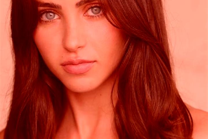 Scarlett, 33, a dark blonde hazel-eyed latina companion based in Pitres. Offering Domination, Erotic Massage, OWO, Striptease, BDSM. Available for incall and...