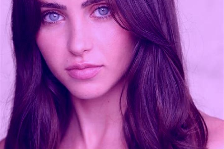 Scarlett, 33, a red brown-eyed mixed companion based in North Hill. Offering Massage, Striptease, Dinner Date. Available for incall and outcall, day and even...
