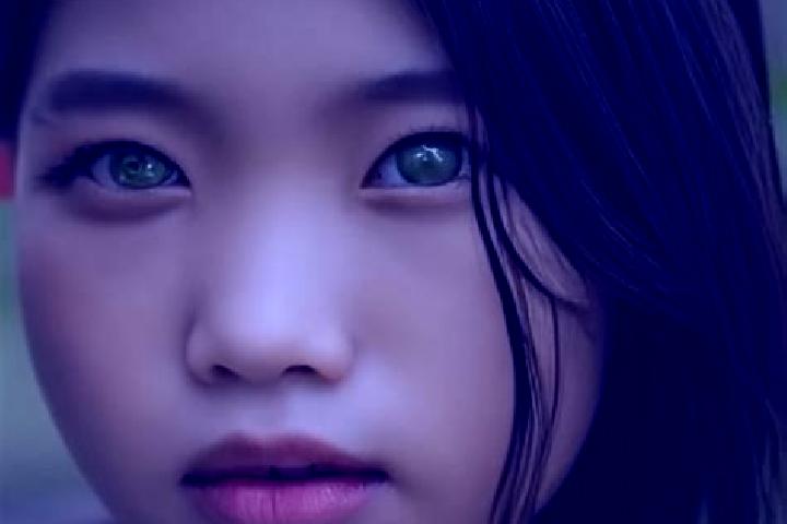 Scarlett, 33, a red green-eyed asian companion based in Amagney. Offering Domination, Fetish, Duos, OWO. Available for incall and outcall, day and evening da...