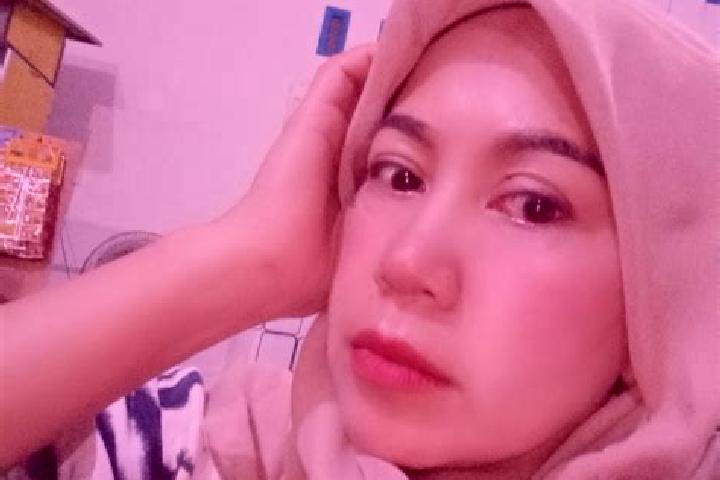 Scarlett, 33 — Escort in Gludug, Indonesia