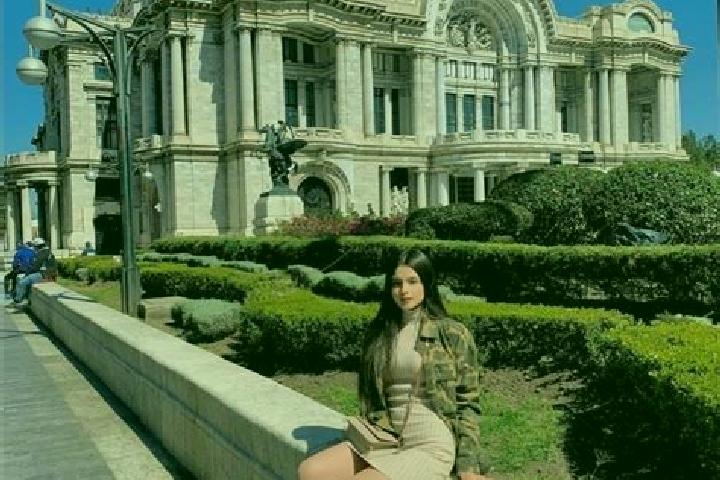 Scarlett, 33 — Escort in Huecorio, Mexico