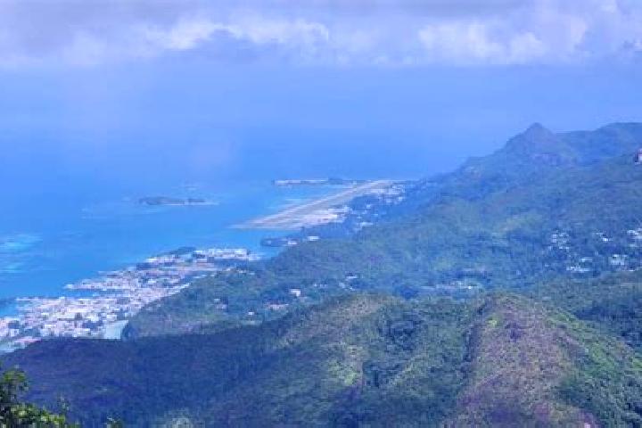Scarlett, 33 — Escort in Mont Buxton, Seychelles