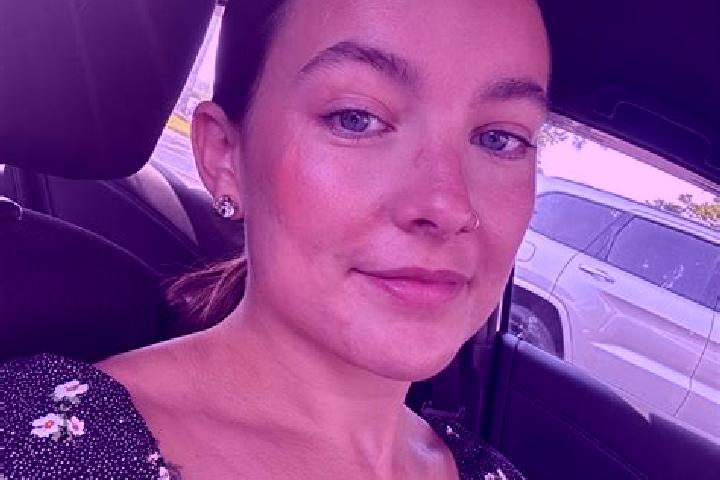 Scarlett, 33 — Escort in Richlands, United States