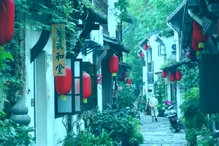 Scarlett, 33 — Escort in Xiaohe, China