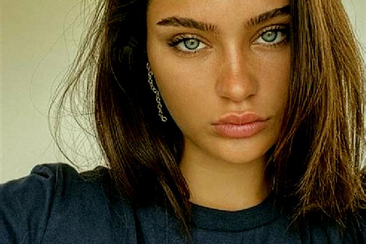 Scarlett, 34, a brunette dark-eyed mediterranean companion based in Sporle. Offering Massage, CIM, Domination. Available for incall and outcall, overnight bo...