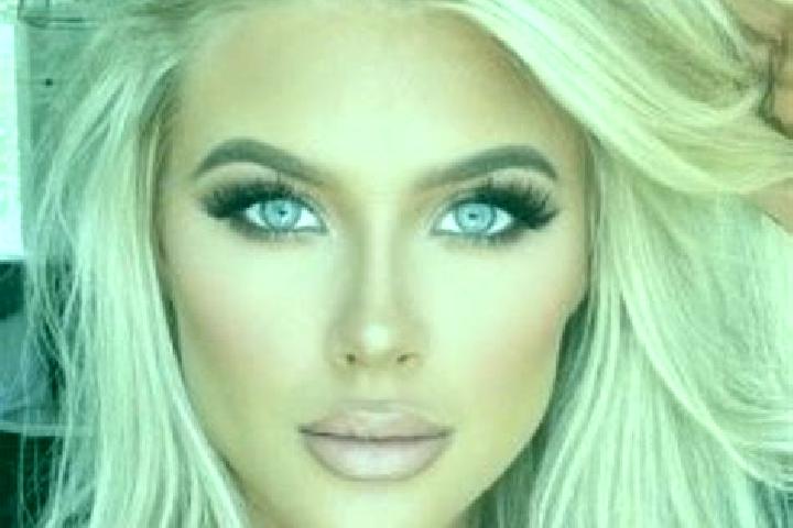 Scarlett, 34, a platinum blonde grey-eyed slavic companion based in Pasir Pengaraian. Offering Erotic Massage, CIM. Available for incall and outcall, day and...