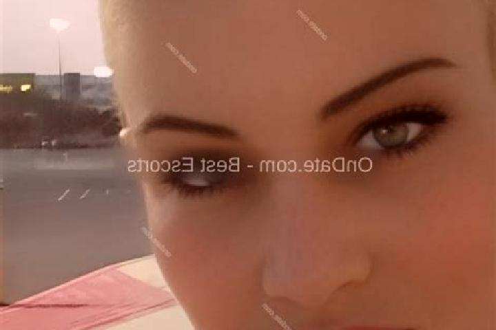 Scarlett, 34 — Escort in Dongshui, China