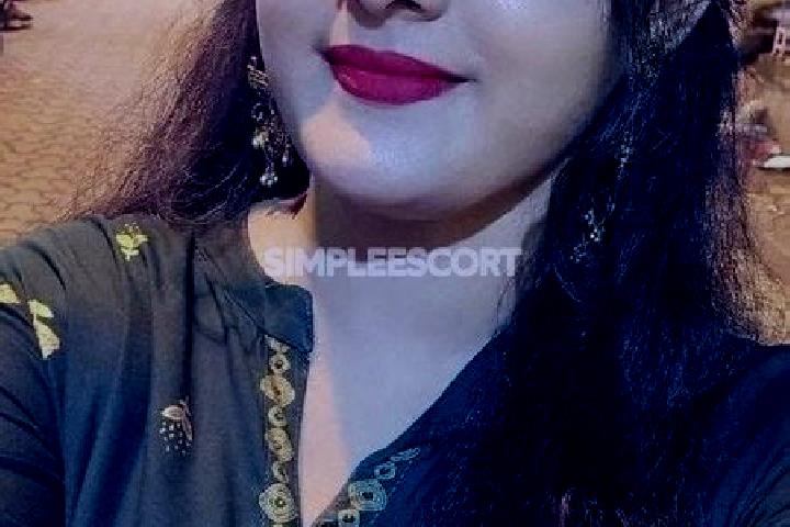 Scarlett, 34 — Escort in Khammam, India
