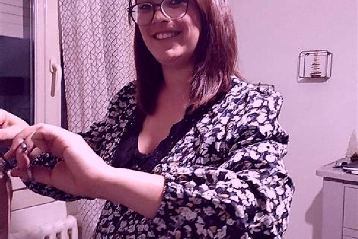 Scarlett, 34 — Escort in La Guierche, France