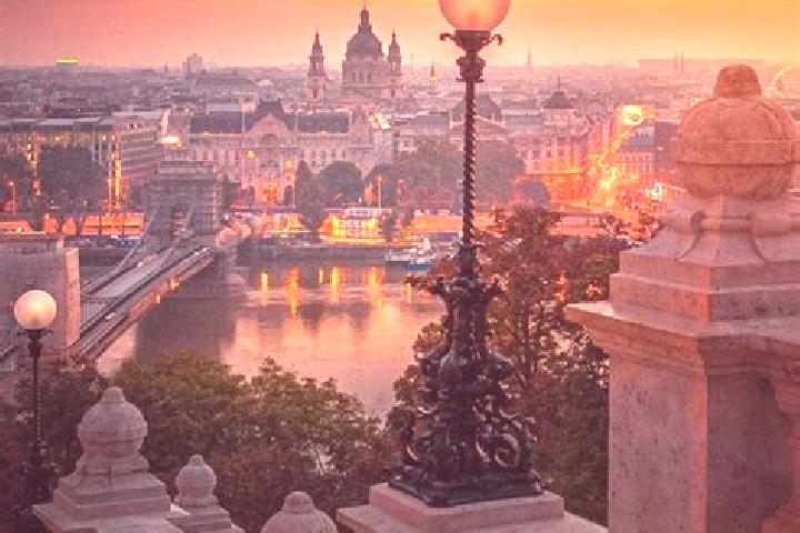 Scarlett, 34 — Escort in Nyirlugos, Hungary