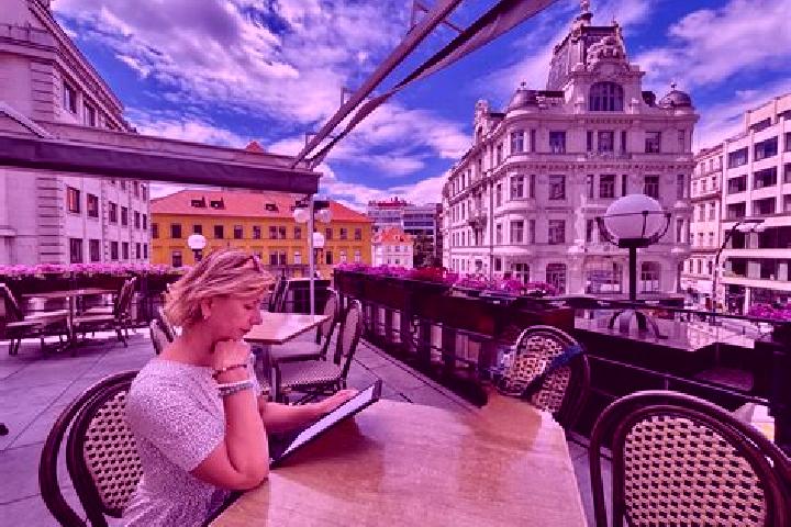 Scarlett, 34 — Escort in Strekov, Slovakia