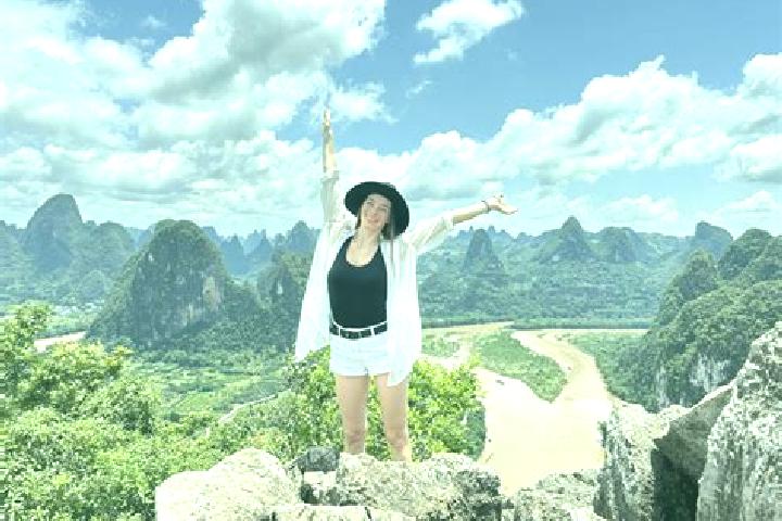 Scarlett, 34 — Escort in Yangshuo, China