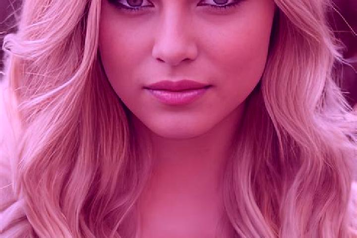 Scarlett, 35, a blonde amber-eyed european companion based in Noirmoutier-en-l Ile. Offering Dinner Date, Deep French Kissing, A-Level, BDSM. Available for i...