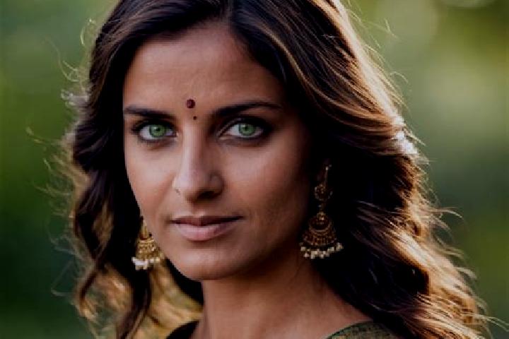 Scarlett, 35, a brunette green-eyed indian companion based in Bila Krynytsya. Offering A-Level, Erotic Massage, Girlfriend Experience, Fetish. Available for ...