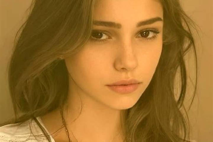 Scarlett, 35, a chestnut grey-eyed slavic companion based in Sai Noi. Offering Girlfriend Experience, 69, CIM, Tantra. Available for incall and outcall, day ...