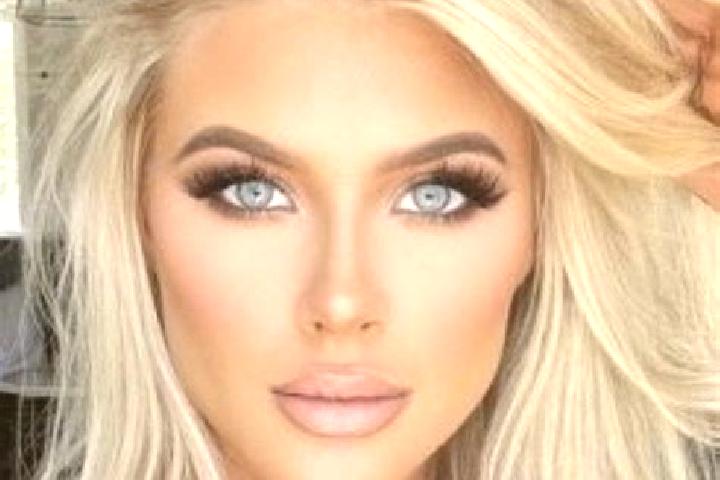 Scarlett, 35, a platinum blonde brown-eyed mediterranean companion based in Francisco I. Madero. Offering Fetish, Tantra, OWO, Dinner Date, CIM. Available fo...