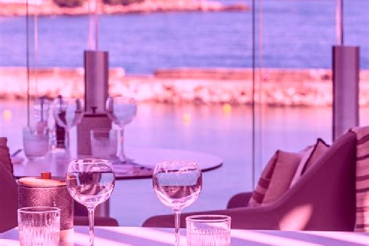 Scarlett, 35, a red blue-eyed caribbean companion based in Toulon-sur-Arroux. Offering Dinner Date, Deep French Kissing, Massage, Prostate Massage. Available...