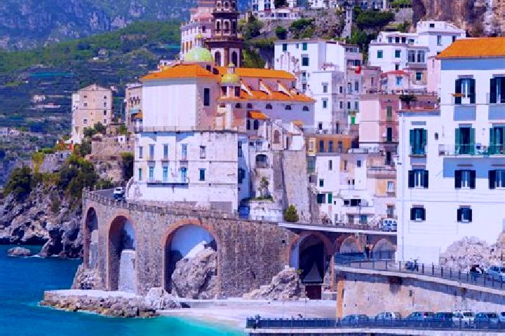 Scarlett, 35 — Escort in Chiusavecchia, Italy