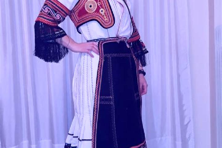 Scarlett, 35 — Escort in Kalavryta, Greece