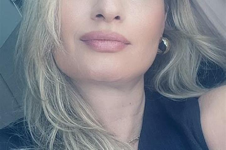Scarlett, 35 — Escort in Lomme, France