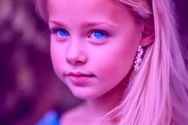 Scarlett, 36, a blonde blue-eyed caucasian companion based in Bridgeman Downs. Offering Tantra, A-Level, OWO, Party Girl. Available for incall and outcall, o...