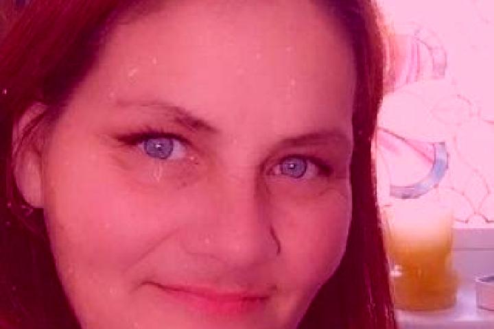 Scarlett, 36, a red green-eyed mediterranean companion based in Schopfheim. Offering 69, CIM, Overnight, Girlfriend Experience. Available for incall and outc...
