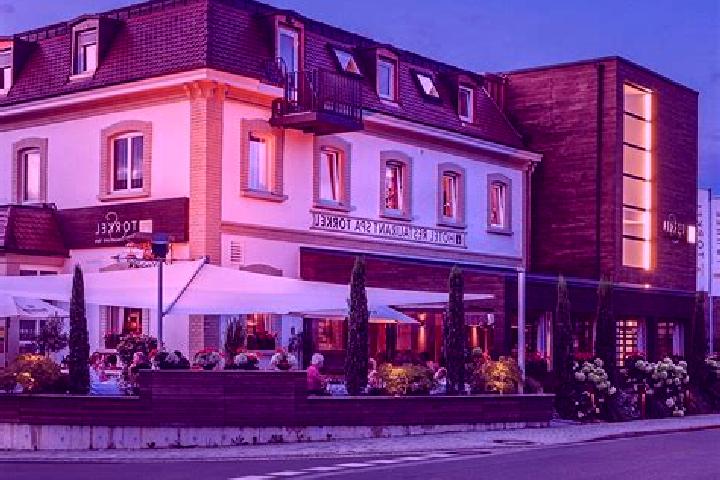 Scarlett, 36 — Escort in Lauterach, Austria