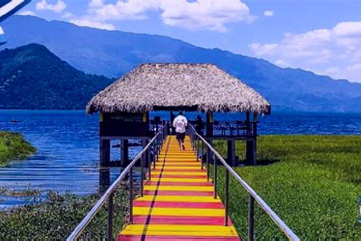 Scarlett, 36 — Escort in Santa Rosa de Aguan, Honduras
