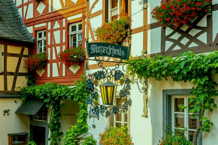 Scarlett, 36 — Escort in Welmbuttel, Germany