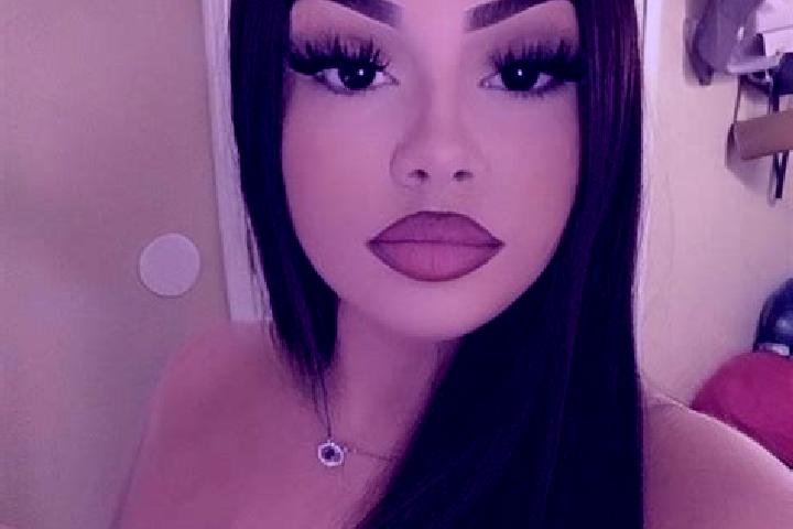 Scarlett, 36 — Escort in Zanoaga, Romania