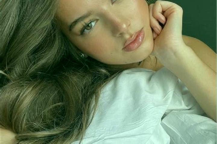 Scarlett, 37, a brunette hazel-eyed latina companion based in Sotillo de la Adrada. Offering Duos, Striptease, Couples, Dinner Date. Available for incall and...