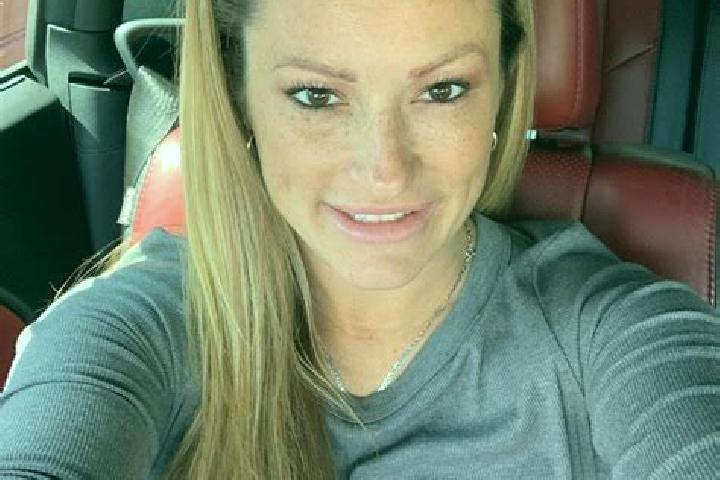 Scarlett, 37, a red grey-eyed caribbean companion based in Caniles. Offering Travel Companion, Fetish, 69. Available for incall and outcall, day and evening ...