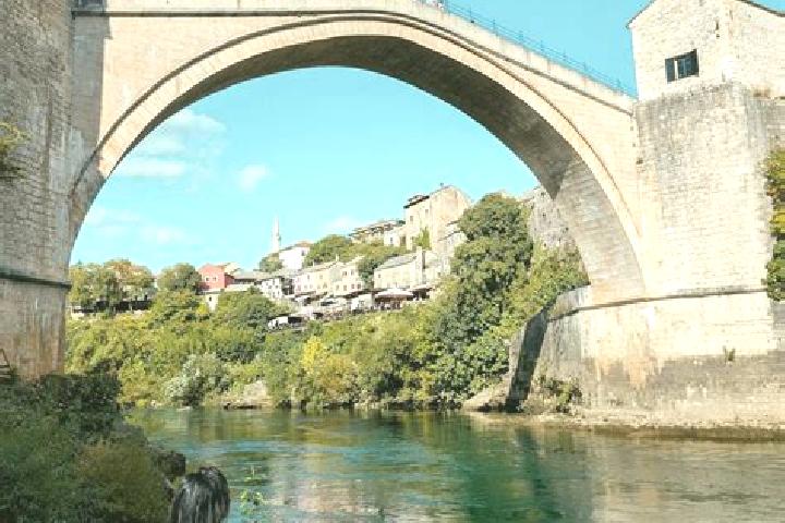 Scarlett, 37 — Escort in Lokvine, Bosnia and Herzegovina