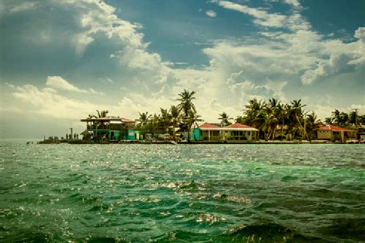 Scarlett, 37 — Escort in Louisville, Belize