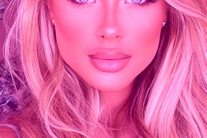 Scarlett, 38, a blonde blue-eyed latina companion based in Sieu. Offering Girlfriend Experience, Domination, Couples. Available for incall and outcall, overn...