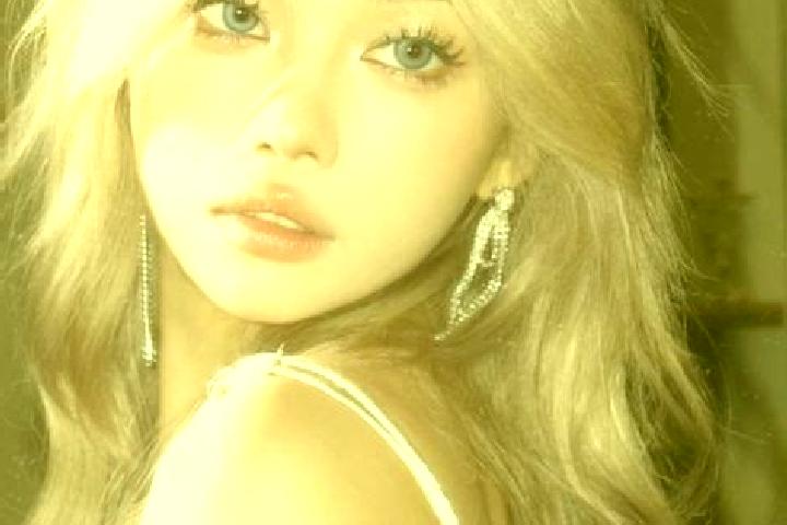 Scarlett, 38, a blonde grey-eyed asian companion based in Krasnoyarka. Offering Party Girl, Roleplay, GFE. Available for incall and outcall, day and evening ...