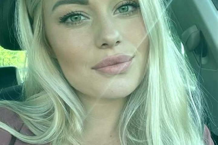 Scarlett, 38, a blonde hazel-eyed european companion based in Bang Pakong. Offering Overnight, Prostate Massage, 69. Available for incall and outcall, overni...