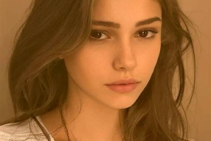 Scarlett, 38, a chestnut grey-eyed slavic companion based in Bouere. Offering Party Girl, GFE, Duos, Travel Companion. Available for incall and outcall, over...