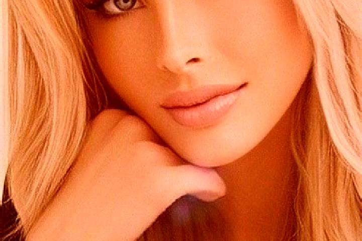 Scarlett, 38, a dark blonde blue-eyed caucasian companion based in Caraquet. Offering Tantra, GFE, Roleplay. Available for incall and outcall, day and evenin...