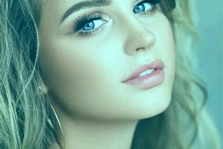 Scarlett, 38, a dark blonde blue-eyed mediterranean companion based in Dikou. Offering GFE, Girlfriend Experience, Prostate Massage, Party Girl. Available fo...