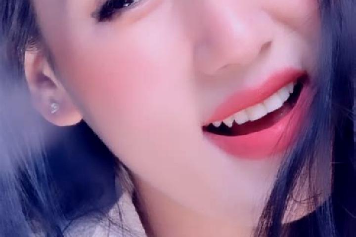 Scarlett, 38 — Escort in Chongru, China