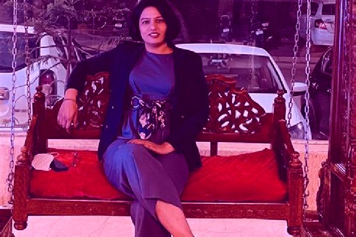 Scarlett, 38 — Escort in Jangra, China