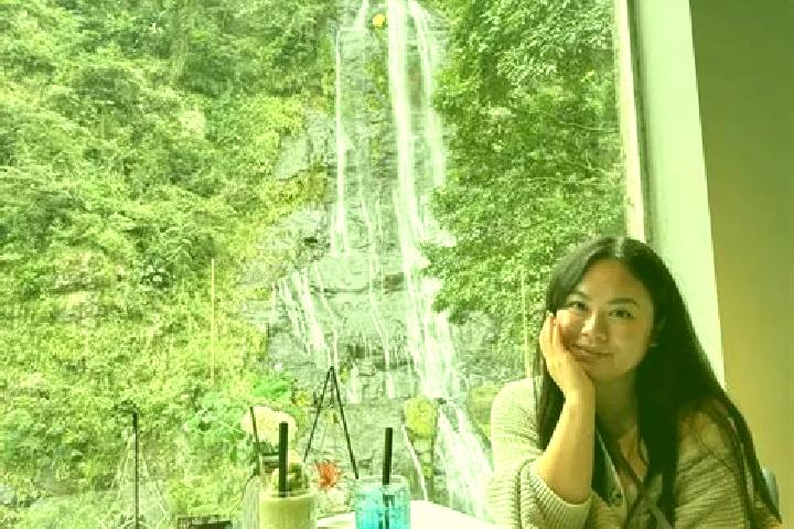 Scarlett, 38 — Escort in Wulai, Taiwan