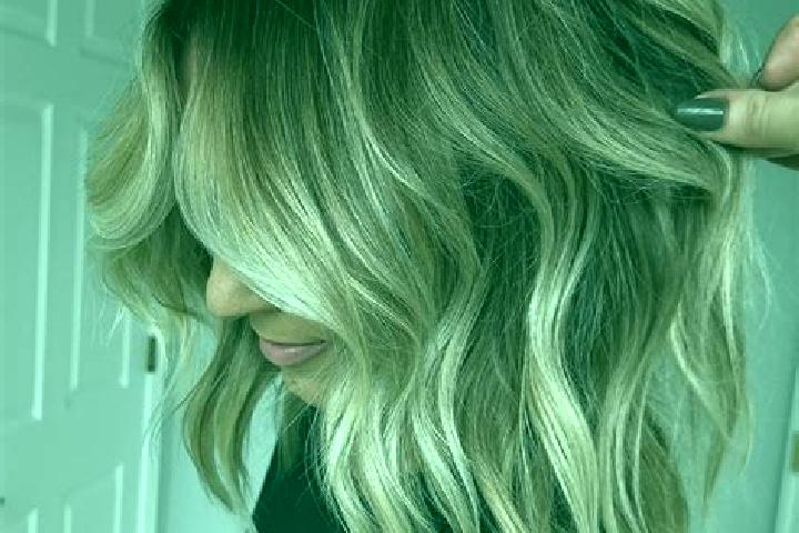 Scarlett, 39, a dark blonde dark-eyed caribbean companion based in Sivice. Offering Dinner Date, BDSM, OWO, Travel Companion, Erotic Massage. Available for i...