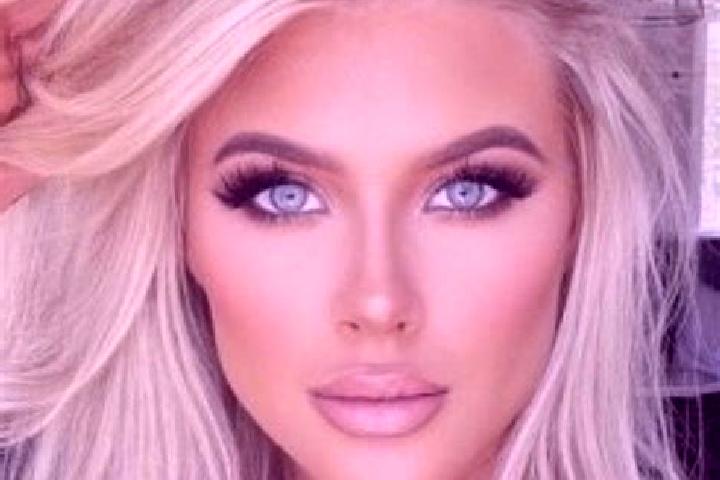 Scarlett, 39, a platinum blonde blue-eyed european companion based in Surakarta. Offering Massage, Girlfriend Experience, Fetish, Dinner Date, Tantra. Availa...